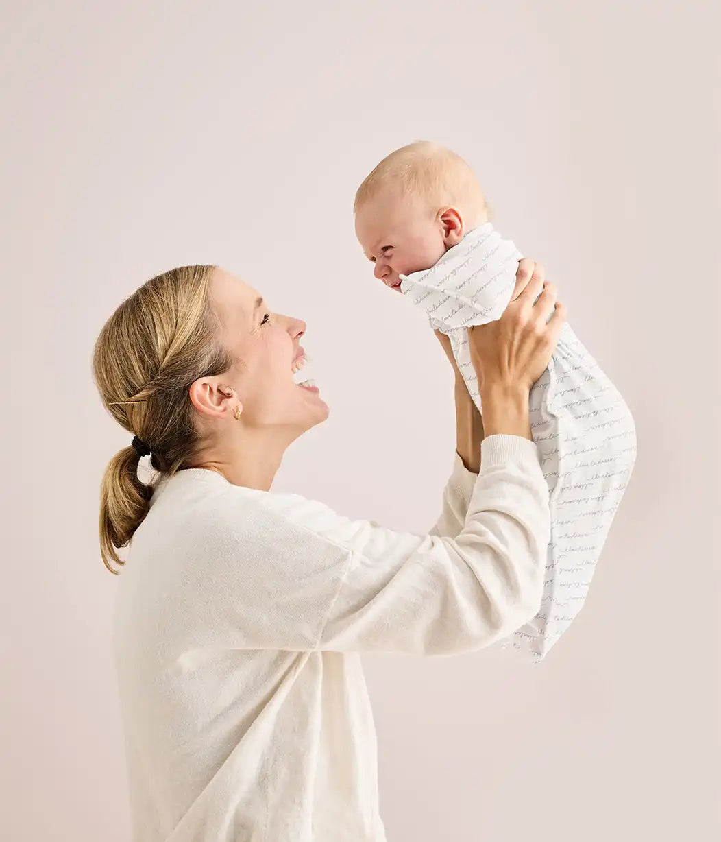 Swaddle Up™ 1.0 TOG Cotton White Dreamer