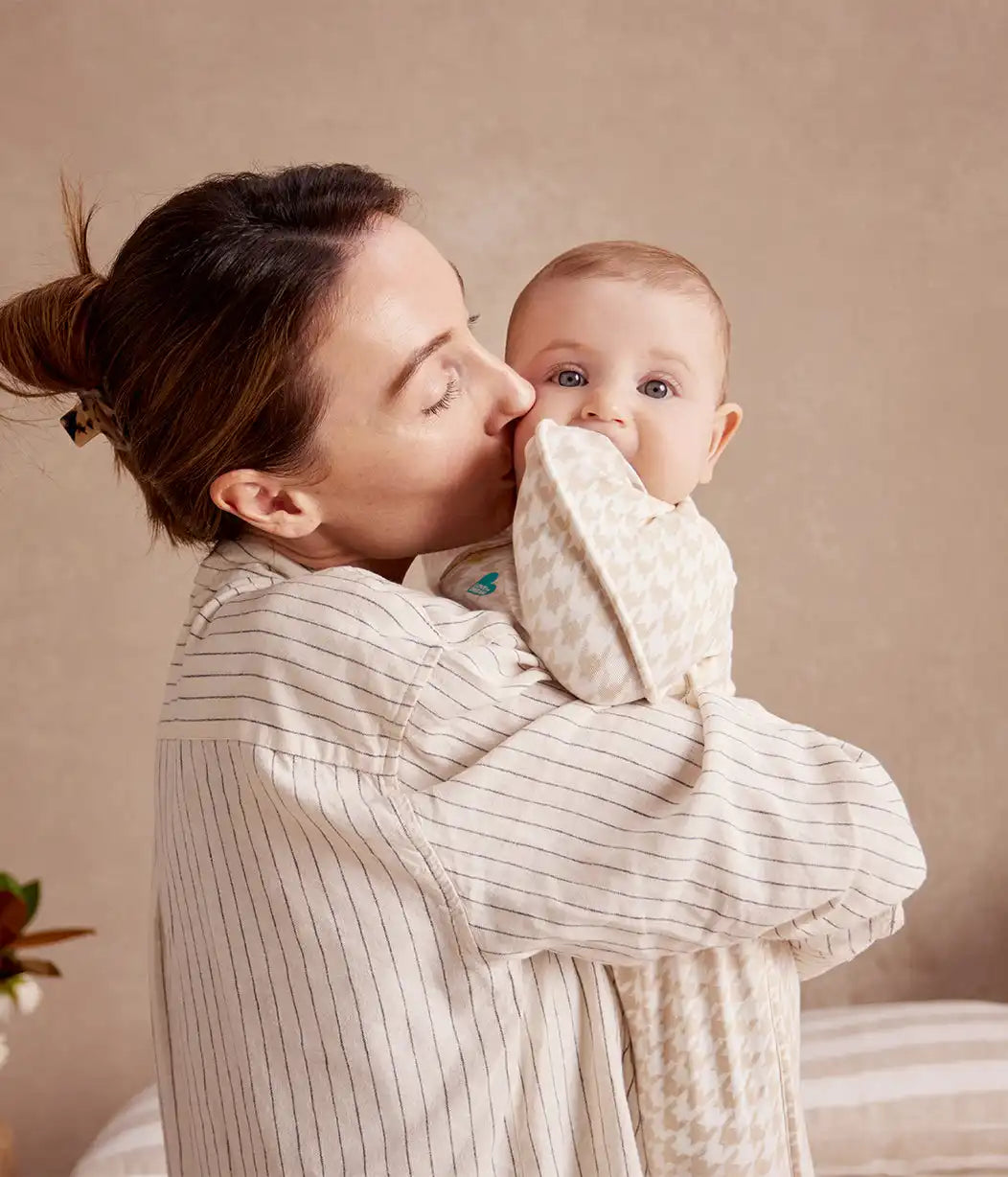 Swaddle Up™ 1.0 TOG Cotton Tan Houndstooth